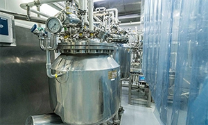 Sterile holding vessel manway and sanitary fittings ASME BPE compliant